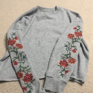 Cropped Embroidered Flower Sweatshirt